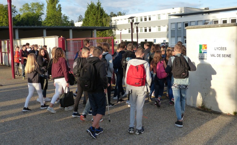 Vidéoprotection et radicalisation : la sécurité dans les lycées de Normandie bientôt renforcée