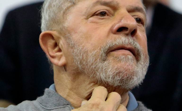 Brasilia (AFP). Brésil: Lula accusé d'avoir été "le chef" du réseau de corruption de Petrobras 