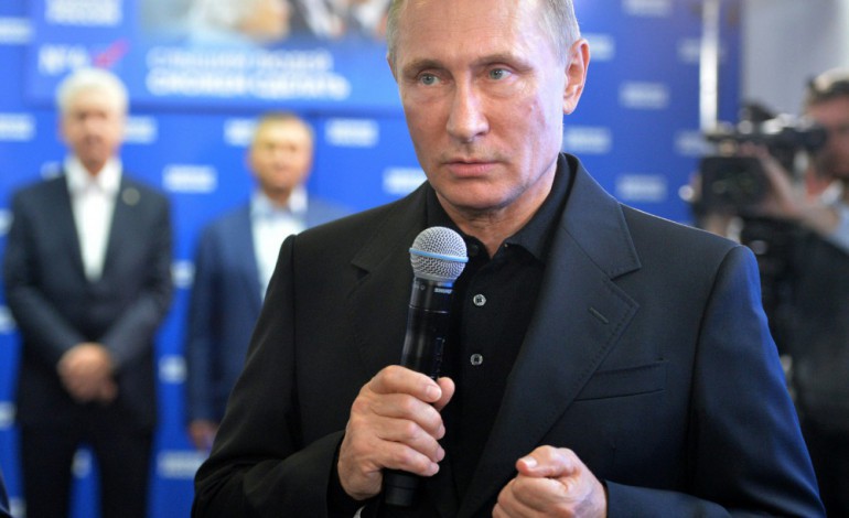 Moscou (AFP). Russie: le parti de Poutine remporte la majorité absolue au Parlement 