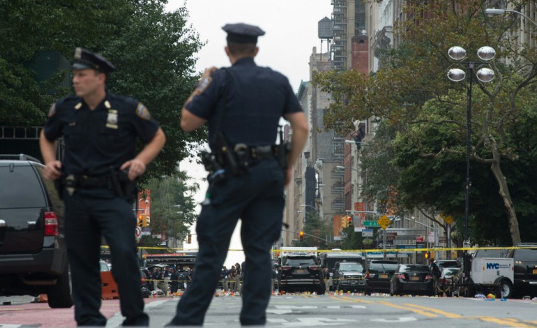 New York (AFP). Etats-Unis: plusieurs engins explosifs trouvés dans un sac à dos dans le New Jersey