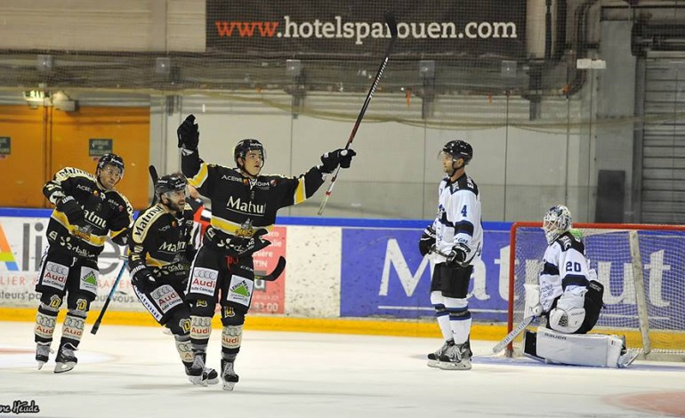 Hockey-sur-glace : les Dragons de Rouen reçoivent Lyon sur l'Ile Lacroix
