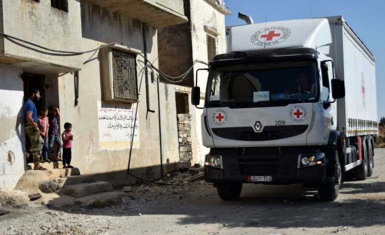 Alep (Syrie) (AFP). Syrie: raid meurtier contre un convoi humanitaire après la "fin" de la trève