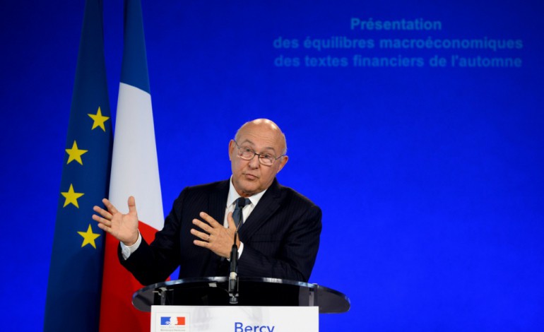 Paris (AFP). Budget: la France s'engage à revenir dans les clous européens en 2017
