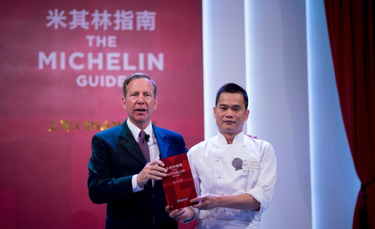 Shanghai (AFP). Après le petit livre rouge, Michelin lance le guide rouge en Chine
