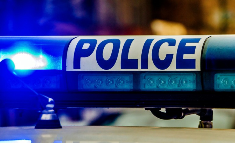 Lille (AFP). Nord: deux policiers belges interpellés avec des migrants dans leur véhicule