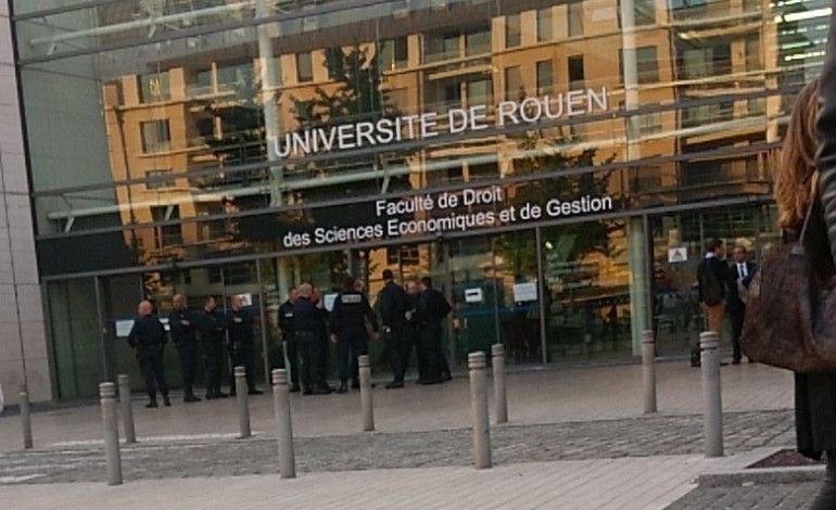 Normandie : la faculté de droit de Rouen évacuée, un homme fiché S arrêté