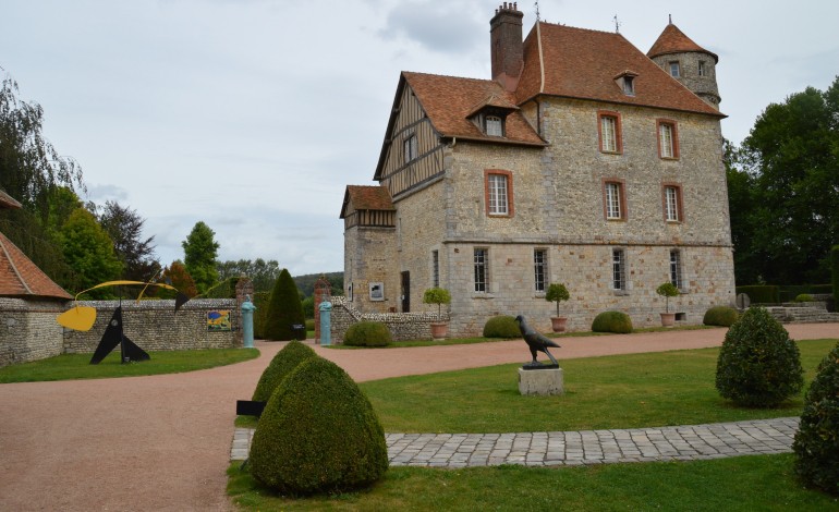 Lyons-la-Forêt. Normandie : un centre d'art au château de Vascoeuil, où Jules Michelet s'est offert une retraite dorée
