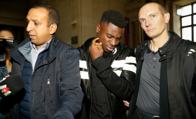 Paris (AFP). Altercation avec la police: le défenseur du PSG Serge Aurier condamné à deux mois de prison ferme