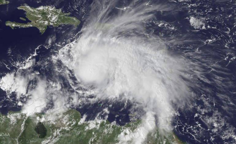 Miami (AFP). L'ouragan Matthew passe en catégorie 4 