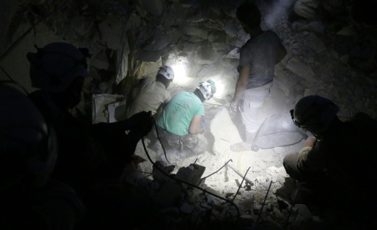 Beyrouth (AFP). Syrie: 19 civils tués par des frappes sur un village tenu par l'EI