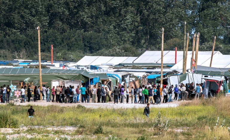 Paris (AFP). Calais: le démantèlement de la "Jungle" en quatre questions