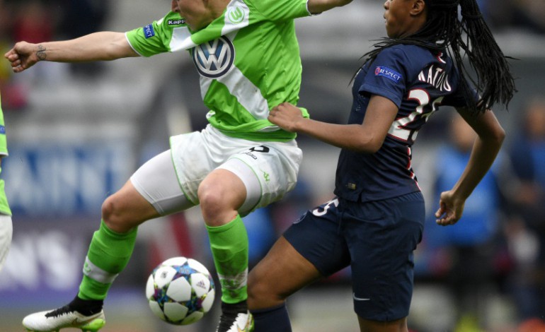 Paris (AFP). Ligue des champions dames: PSG sur le gril, Lyon tranquille en 16e de finale retour