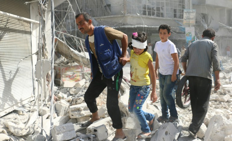 Beyrouth (AFP). Syrie: Alep sous les bombardements avant de nouvelles réunions 