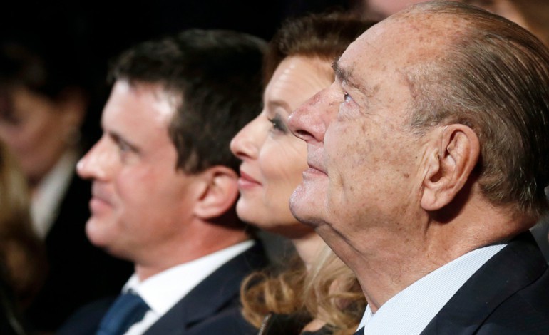 Paris (AFP). Chirac quitte l'hôpital et va poursuivre sa convalescence chez lui