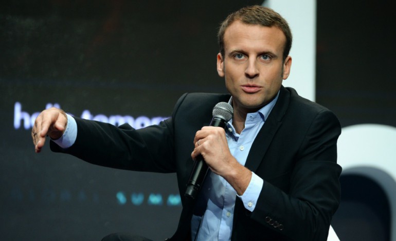 Paris (AFP). Macron décidera d'une candidature à la présidentielle "probablement en décembre ou janvier"
