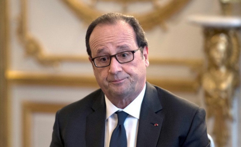 Paris (AFP). Hollande, des confidences aux journalistes "injustifiées" pour 78% des sondés
