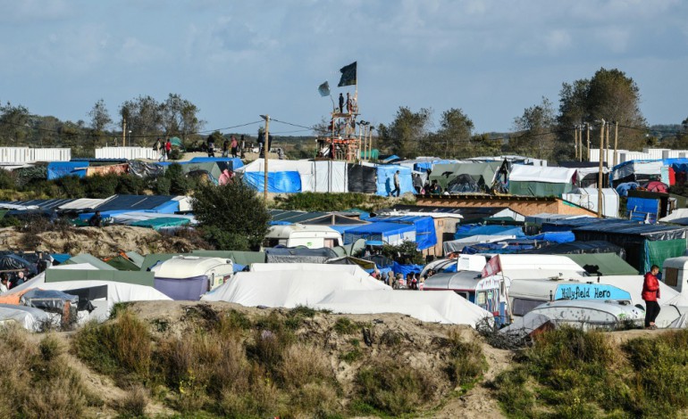 Lille (AFP). Calais: la justice valide le principe du démantèlement de la "Jungle"