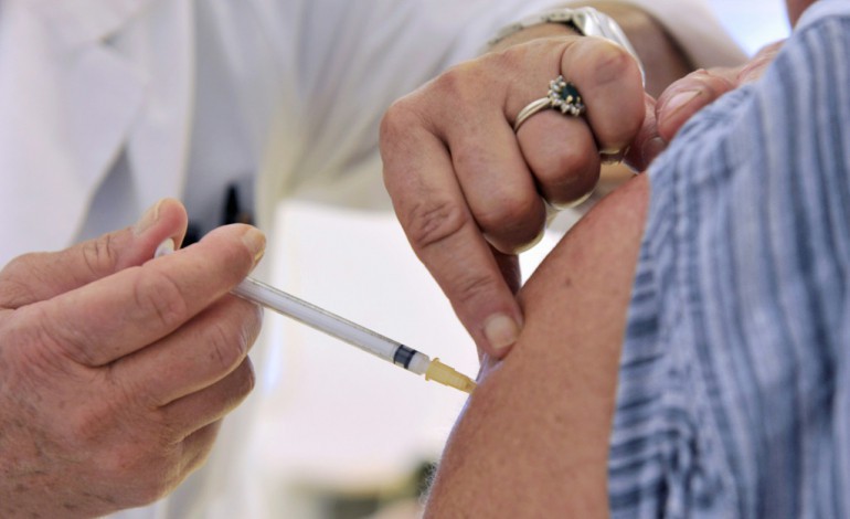 Paris (AFP). Les députés autorisent les vaccinations anti-grippe par les pharmaciens 