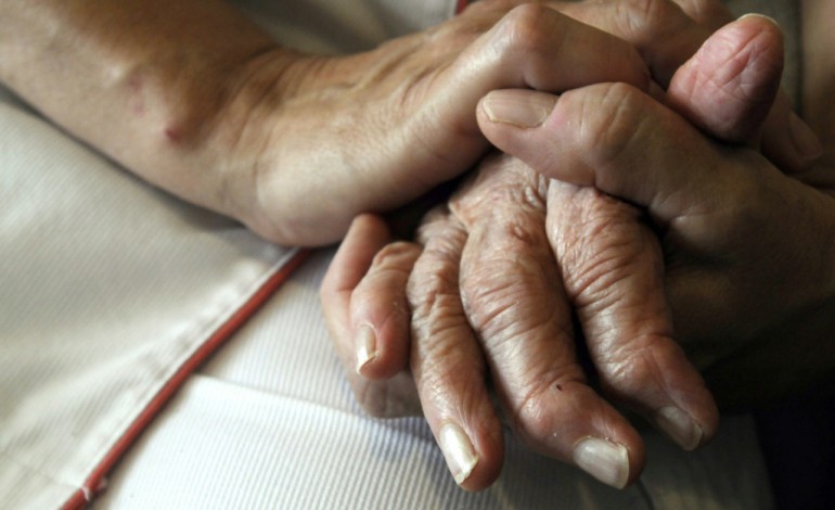 Colmar (AFP). Deux ans avec sursis pour avoir tué son épouse malade d'Alzheimer