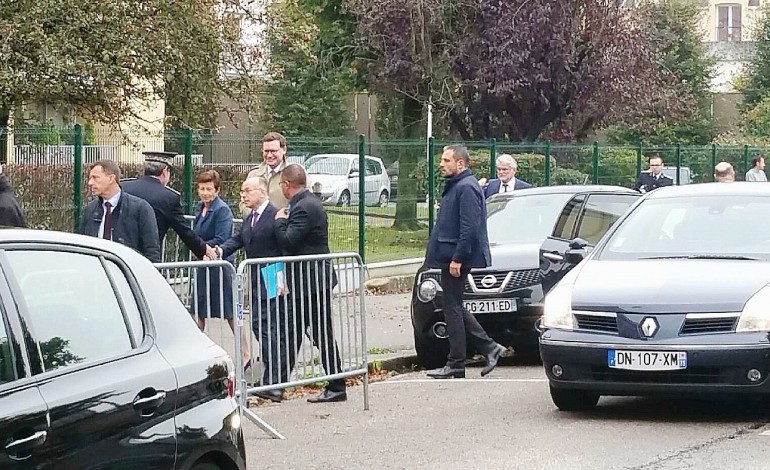 Rouen. À Rouen, Bernard Cazeneuve et Jean-Marc Falcone rencontrent les syndicats de police