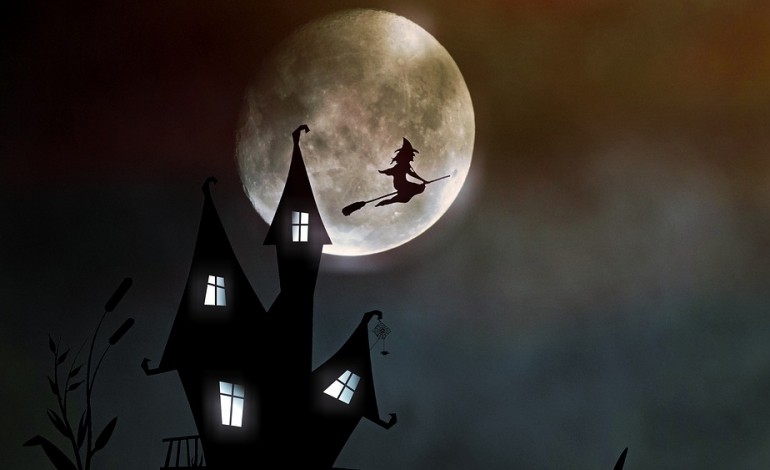 Manche: Les nuits de la pleine lune au château du Rozel