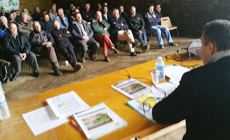 Beauchêne. Agriculture: Xavier Beulin président de la FNSEA rencontre des agriculteurs dans l'Orne