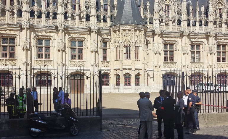 Rouen. Seine-Maritime: une femme jugée pour 200 000 euros de détournements
