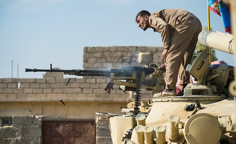 Irak: l'armée reprend une ville clé au sud de Mossoul