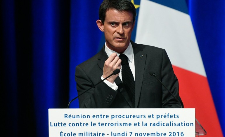 Valls: l'état d'urgence sans doute prolongé de quelques mois