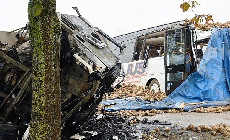 Rouen. Pas-de-Calais : un mort et trois blessés graves dans la terrible collision entre un bus scolaire et un poids-lourd