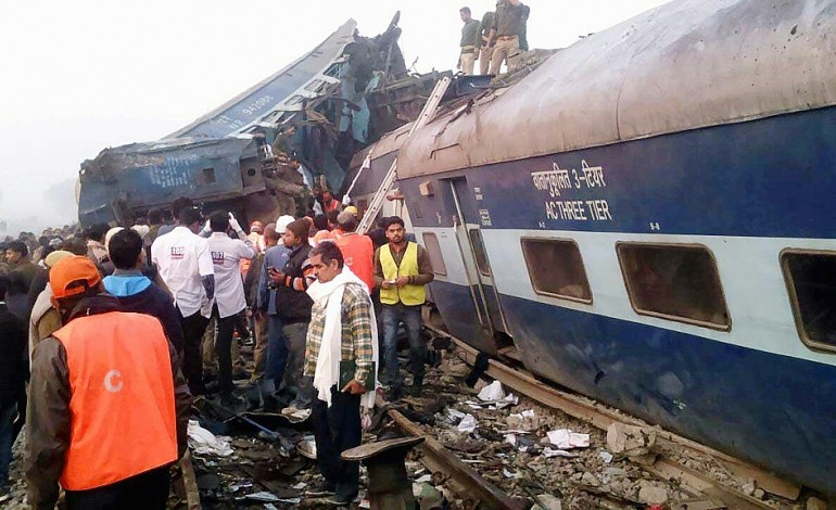 Inde: une centaine de morts dans un déraillement de train