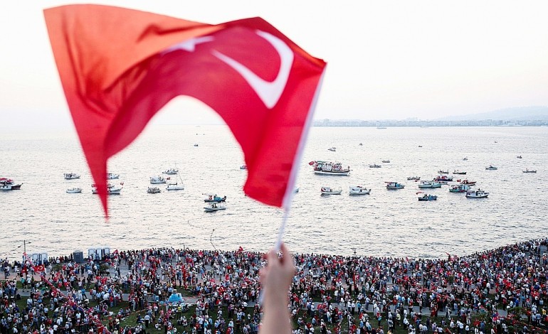 Turquie: la célèbre romancière Asli Erdogan va être libérée