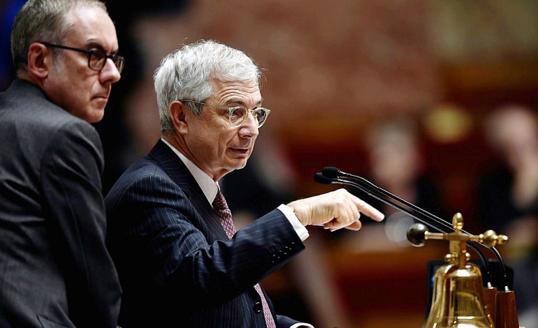 Primaire du PS: Bartolone veut que Hollande et Valls participent