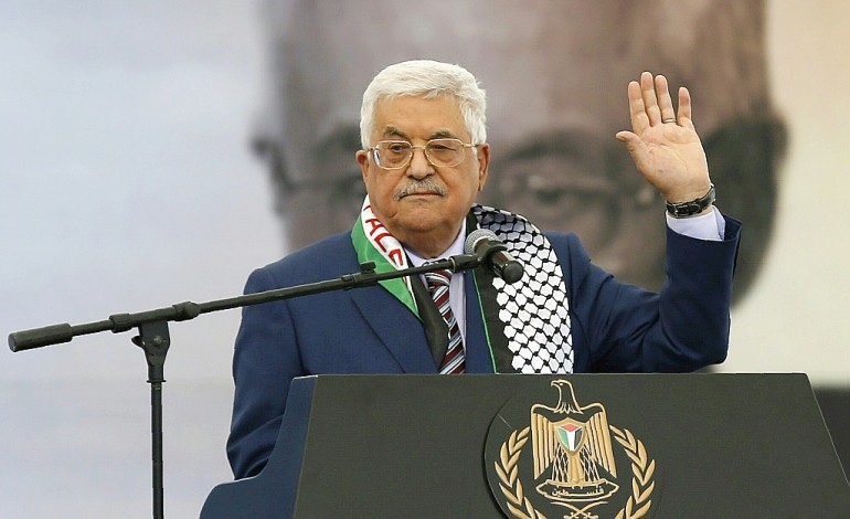 Abbas réélu à la tête du Fatah, principal mouvement palestinien
