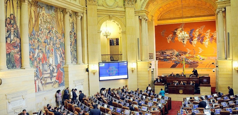 Colombie: l'accord de paix avec les Farc ratifié par le Congrès