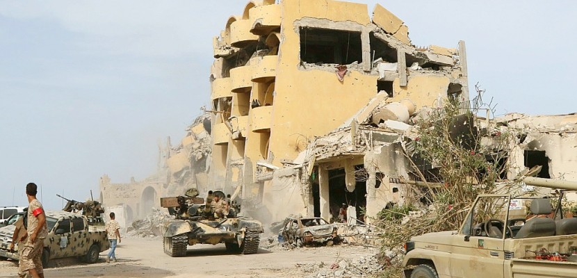 Libye: les forces loyalistes reprennent Syrte à l'EI