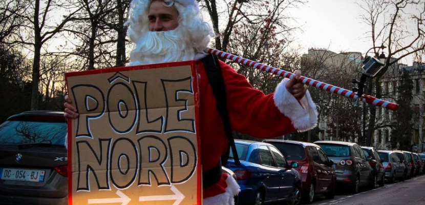 Il veut rejoindre la Laponie, soit 3000 km, en stop, déguisé en Père Noël