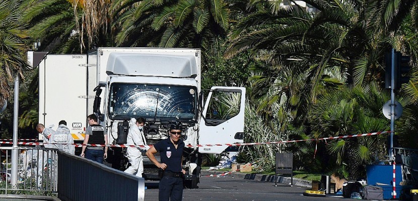 Attentat de Nice: trois suspects mis en examen et écroués