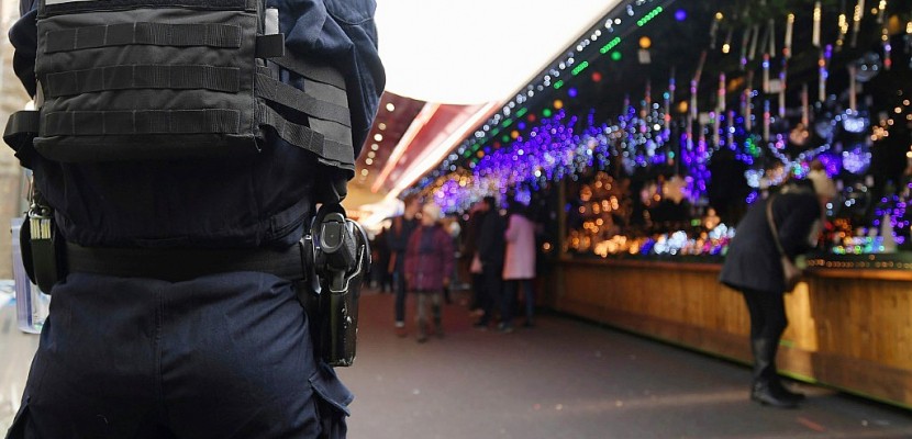 Au marché de Noël de Strasbourg, l'attentat de Berlin dans toutes les têtes