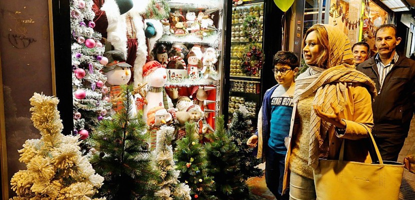 Le Père Noël vient aussi à Téhéran