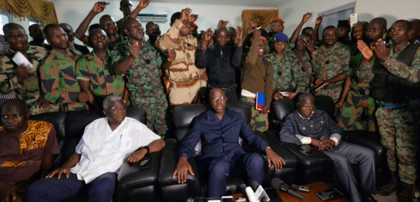Côte d'Ivoire: le ministre de la Défense retenu par des soldats mutins
