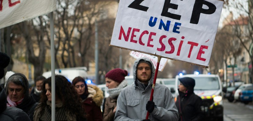 Marseille: manifestation pour la pérennisation du dispositif ZEP