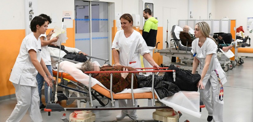 Grippe: à l'hôpital de la Timone à Marseille, "on est sous tension"