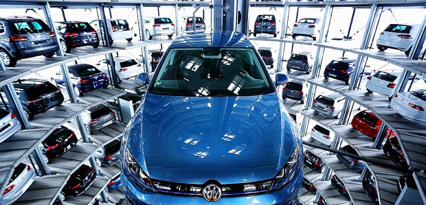 Ventes automobiles: Toyota détrôné par Volkswagen en 2016