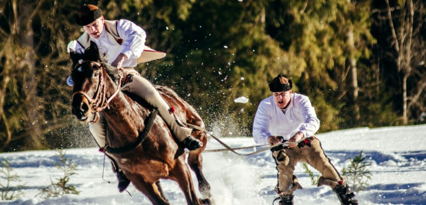 Ski-joëring et kumoterki: jeux d'hiver dans les Tatras polonaises