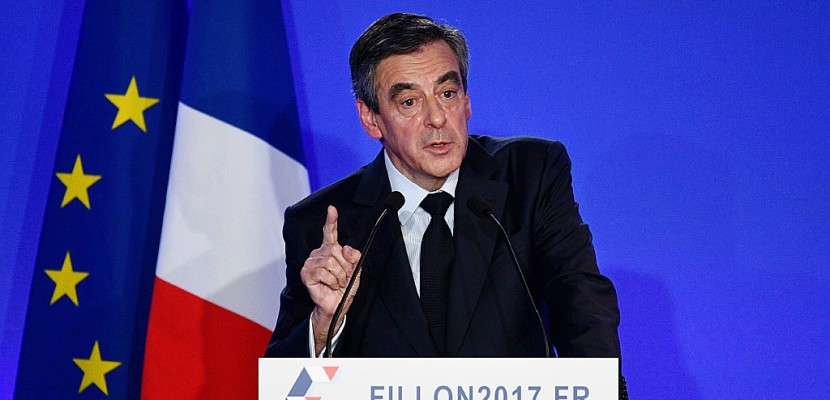 Après ses "excuses aux Français", Fillon devant les parlementaires