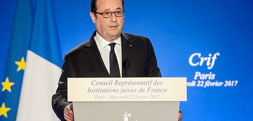 Hollande: la France "ne succombera jamais à l'extrémisme"