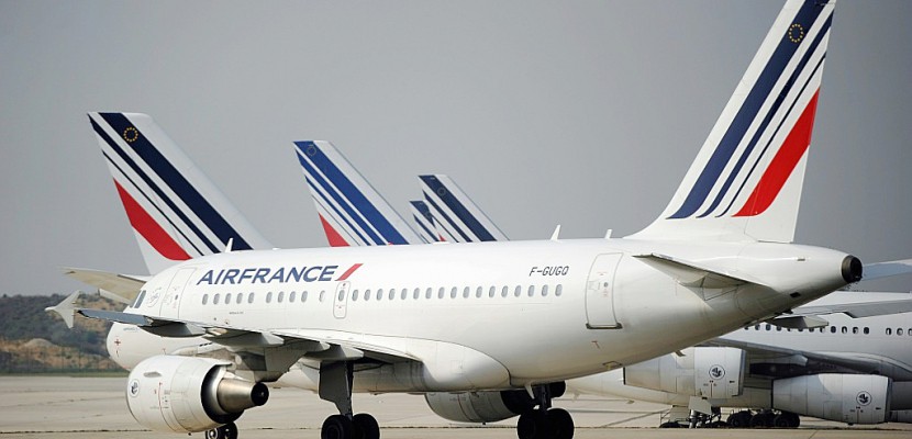 Air France: les hôtesses appelées à la grève les 18-20 mars