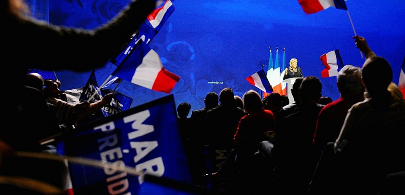 Face au "désordre", Le Pen veut "rendre la France à la France"