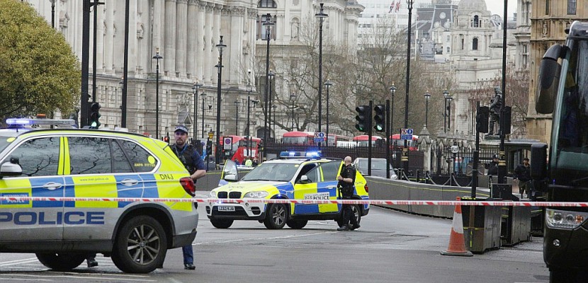 Incident à Westminster: la police évoque une attaque "terroriste"
